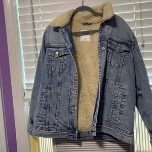 Hollister acid wash Sherpa lined Jean jacket